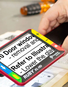 An image of Ruby XL HD handheld magnifier